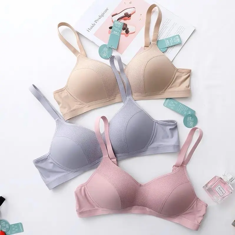 ￼Áo Lót Su Đệm Mỏng Không Gọng Thông Hơi Mềm Mát Ôm Gọn Ngực Myna 718 Nữ Nhung Women