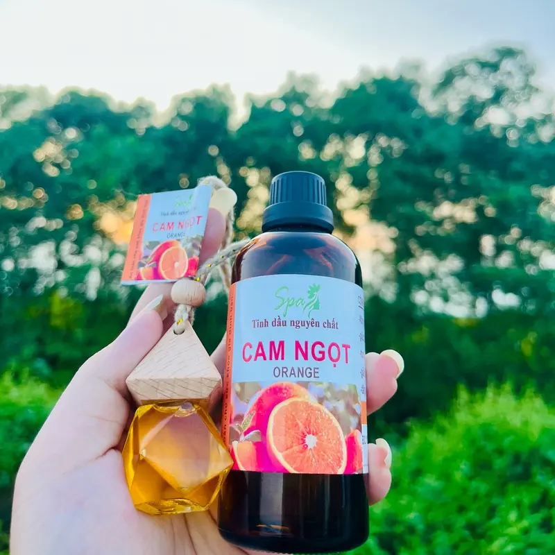 Tinh Dầu Thiên Nhiên Cam Ngọt SPA ( Tặng vỏ lọ treo xe ) 1