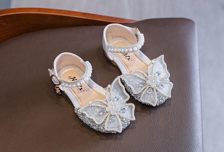 Product Introduction of 2025 Spring and Summer New Korean Style Rhinestone Soft-Soled Girls Sandals Princess Shoes Children's Shoes Girls Dance Shoes 7
