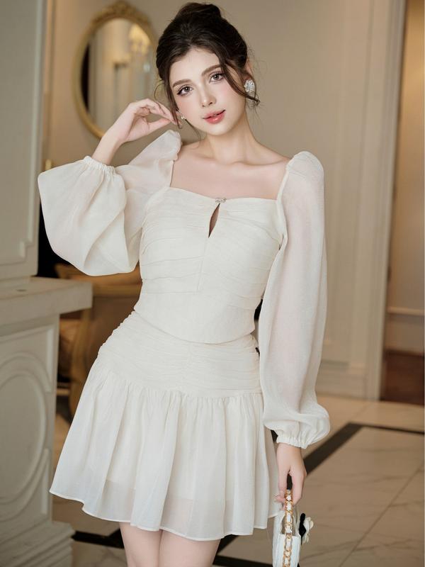 Bộ Đồ Nữ CCHAT Áo Cổ Vuông Tay Dài Bồng Xếp Ly Lật Chân Váy Xoè Nhún Hông Chất Voan Y23BDV2003XT