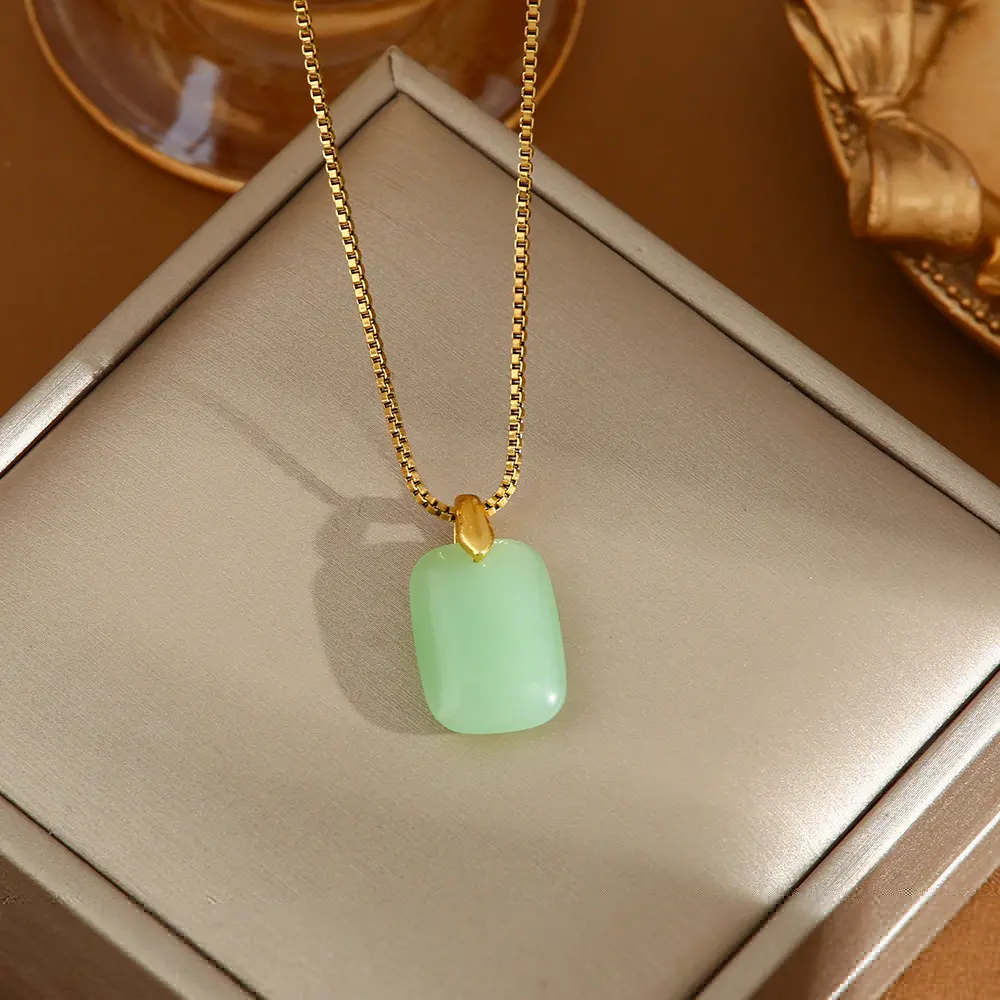 Titanium steel does not fade Wu Shi brand clavicle chain ethnic style high-end simple necklace