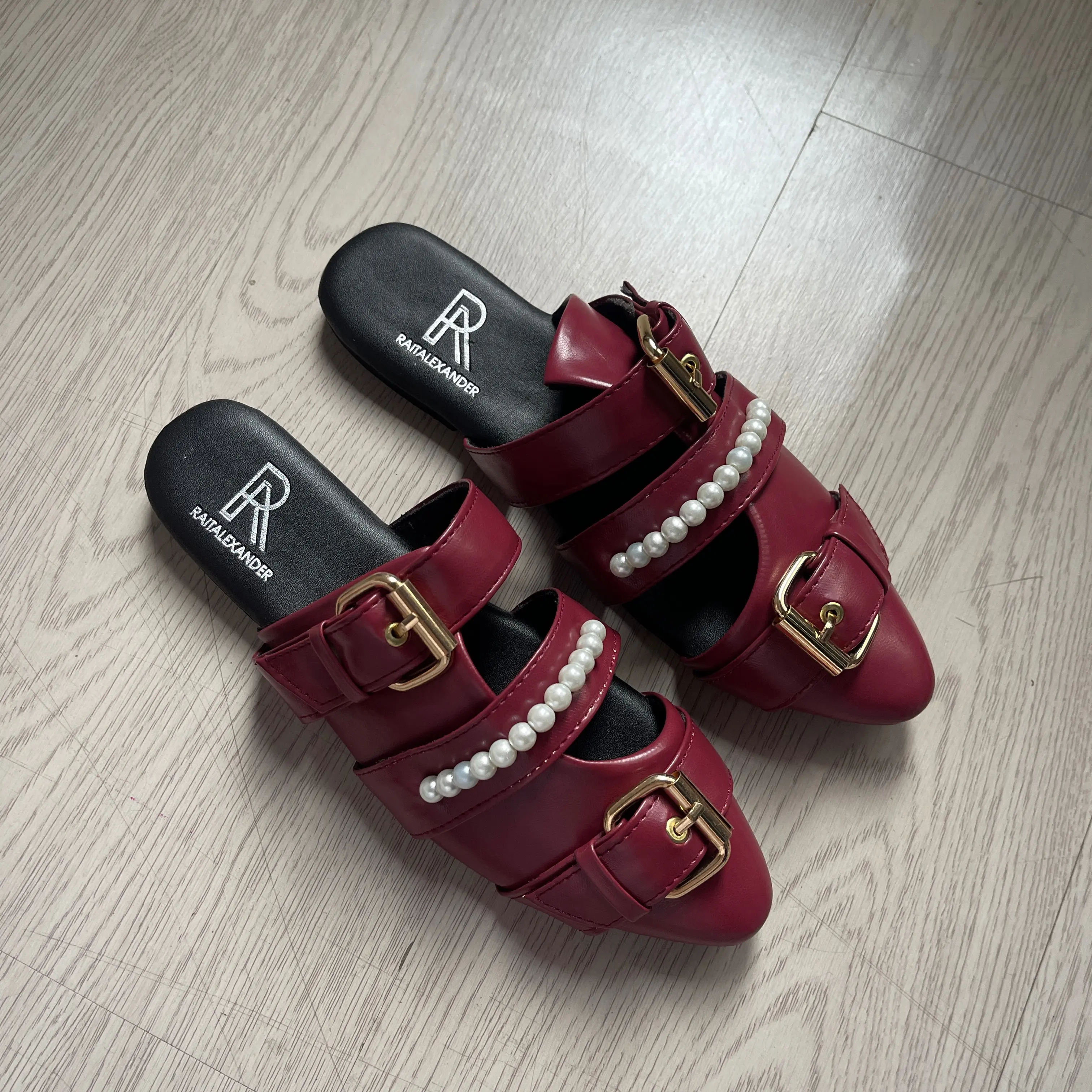 Raitalexander - BTP Maroon Pearl - Flatshoes