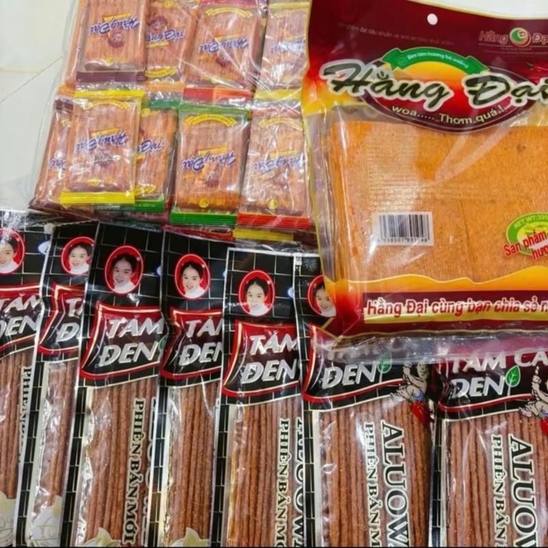 Combo ăn vặt : 60 gói sườn dê hằng đại + 10 gói tăm cay đen + 1 gói 40 miếng bò miếng hằng đại ngon ngon Chua Snack Food Candy Cake
