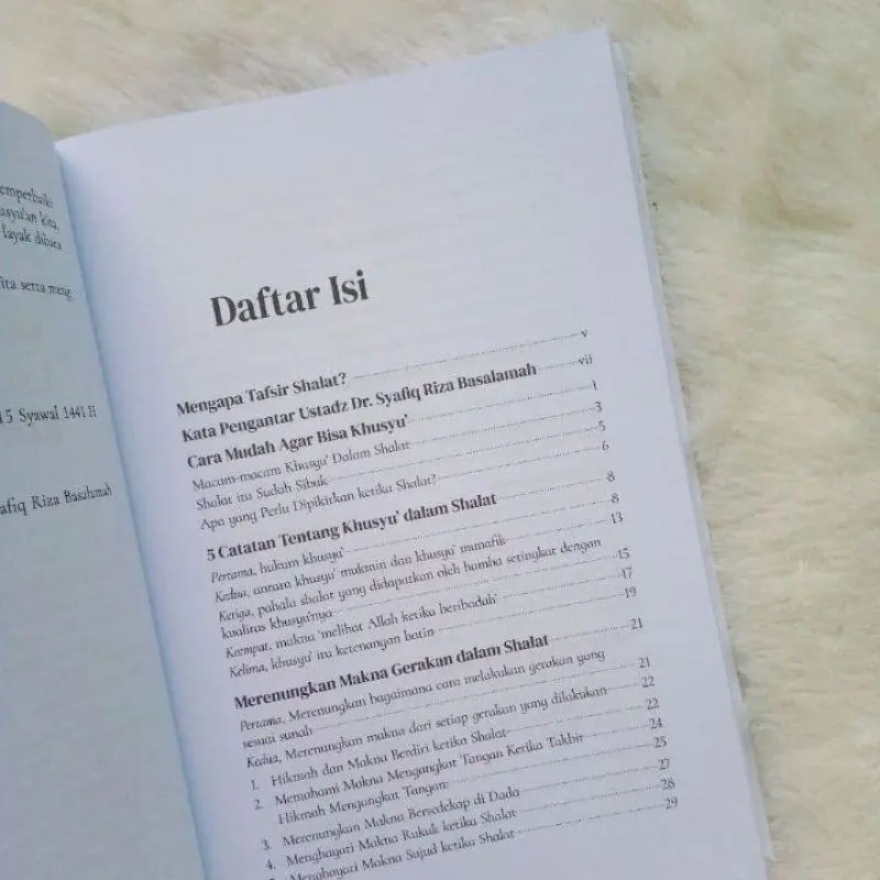 Tafsir Shalat Memahami Makna Gerakan dan Bacaan dalam Shalat | Muamalah Publishing 2