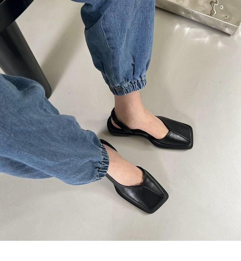 Product Introduction of Internet Celebrity Closed Toe Sandals for Women 2024 Spring and Summer New French Retro Flat Square Toe Shoes Niche Sandals Ins Fashion 9
