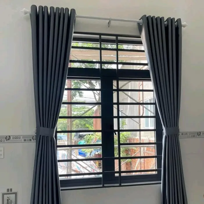 Màu xám ghi đậm vải gấm hàng trơn có vân hoa  vải bóng chống nắng