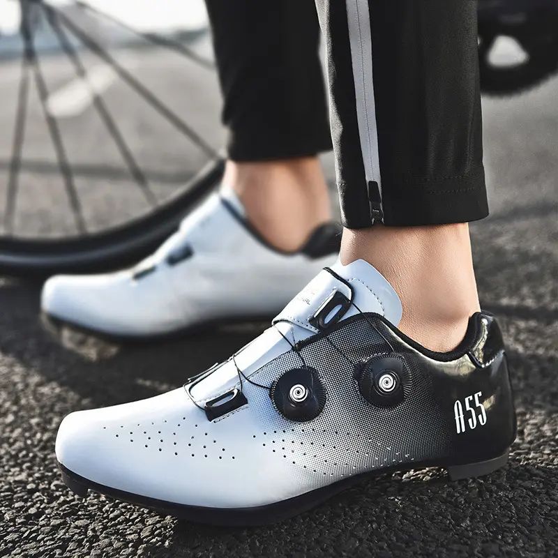 In Stock Rotating Buckle Riding Shoes Road Bottom Cycling Shoes Sneaker in Stock Rotating Buckle Riding Shoes Road Bottom Cycling Shoes Sneaker New plus Size Outdoor Lockless Riding Shoes Road Bike Lock Shoes Men and Women Breathable Mountain Cycling Shoe