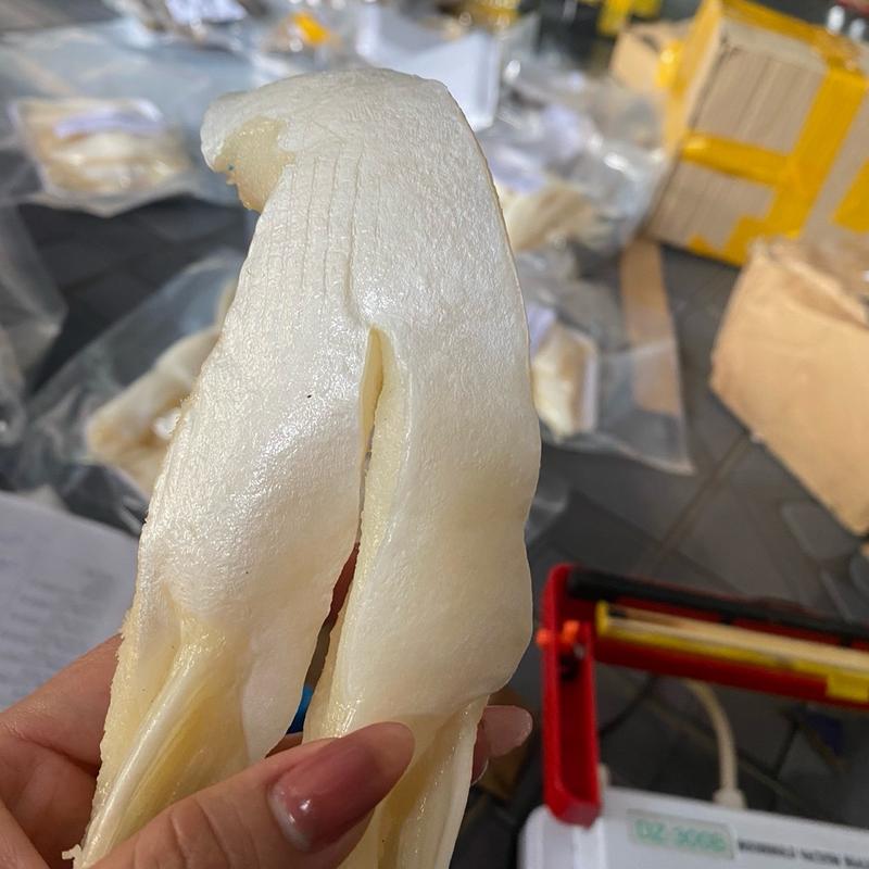 1kg khô ức cá dứa 130 trong live còn 99k