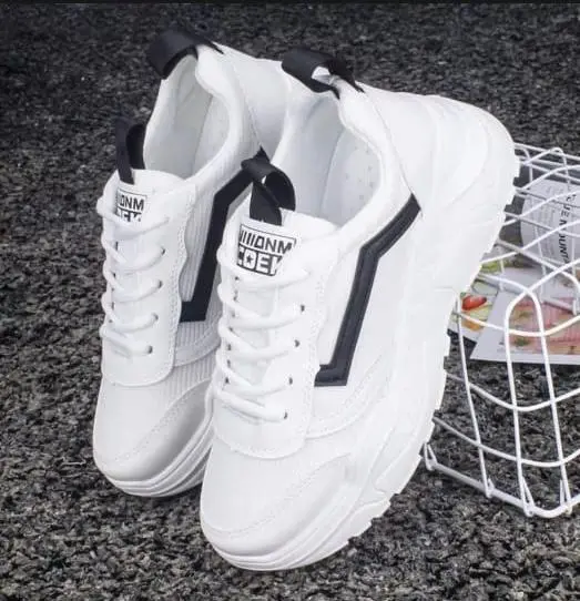 Sepatu Sneakers Dewasa Wanita Coek