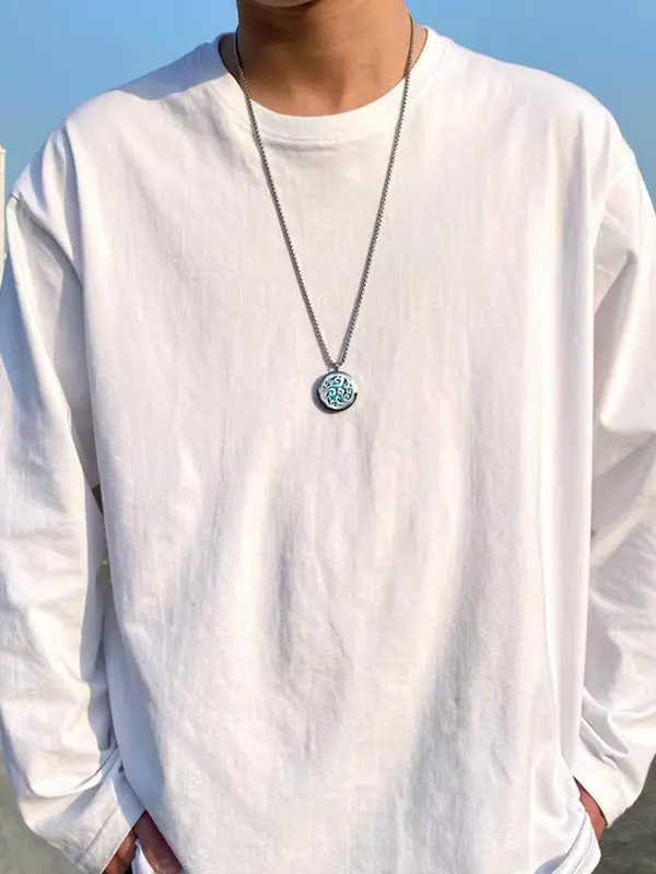 Vintage Hollow Cloud Pattern Pendant Necklace For Men & Women, Chain Necklace, Stainless Steel Jewelry 3