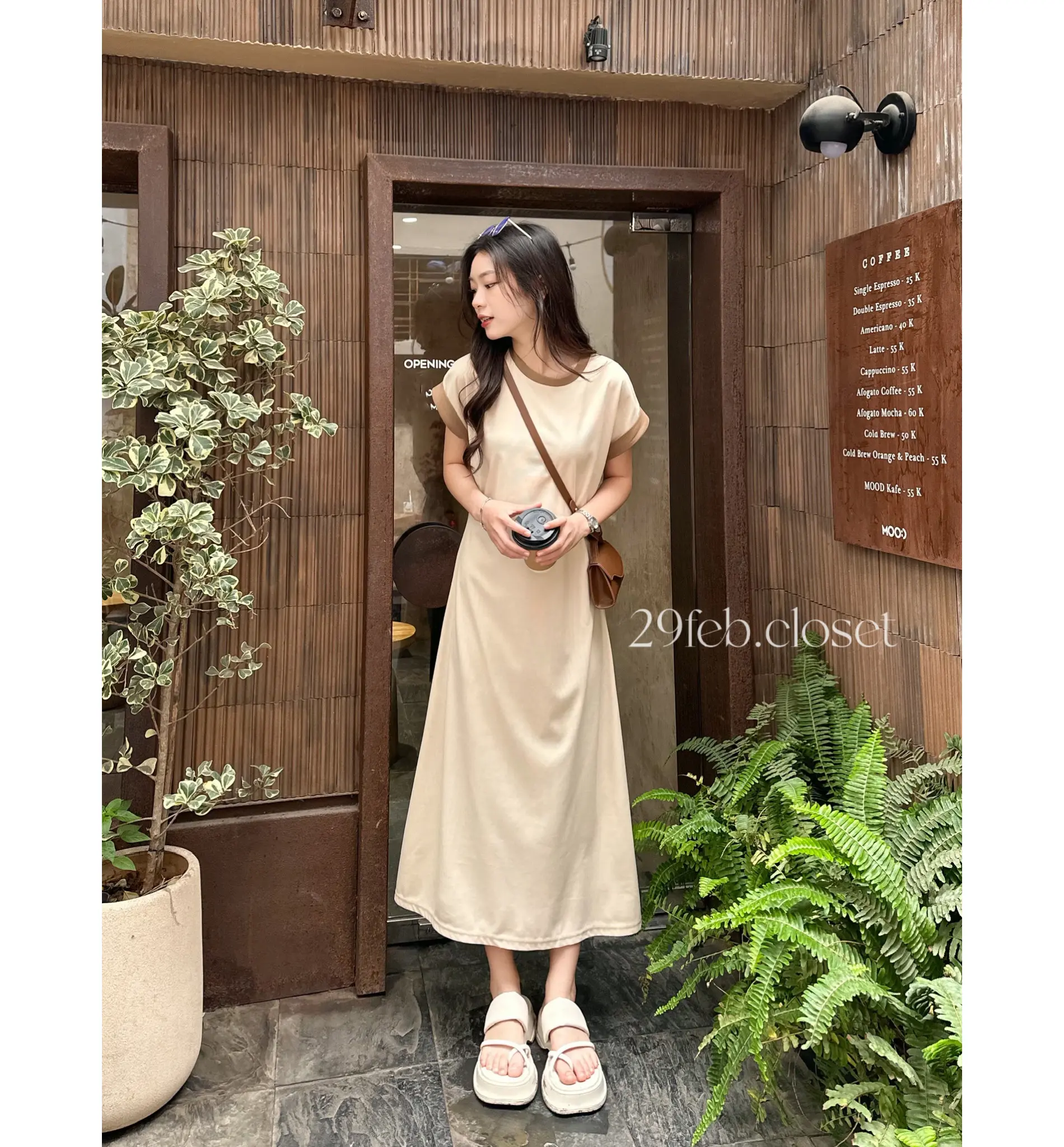 Váy tay hến chất tổ ong phối viền dáng dài xòe nhẹ - 29feb.closet - V70 Nữ Dress | BigBuy360 - bigbuy360.vn Váy tay hến chất tổ ong phối viền dáng dài xòe nhẹ - 29feb.closet - V70 Nữ Dress | BigBuy360 - bigbuy360.vn