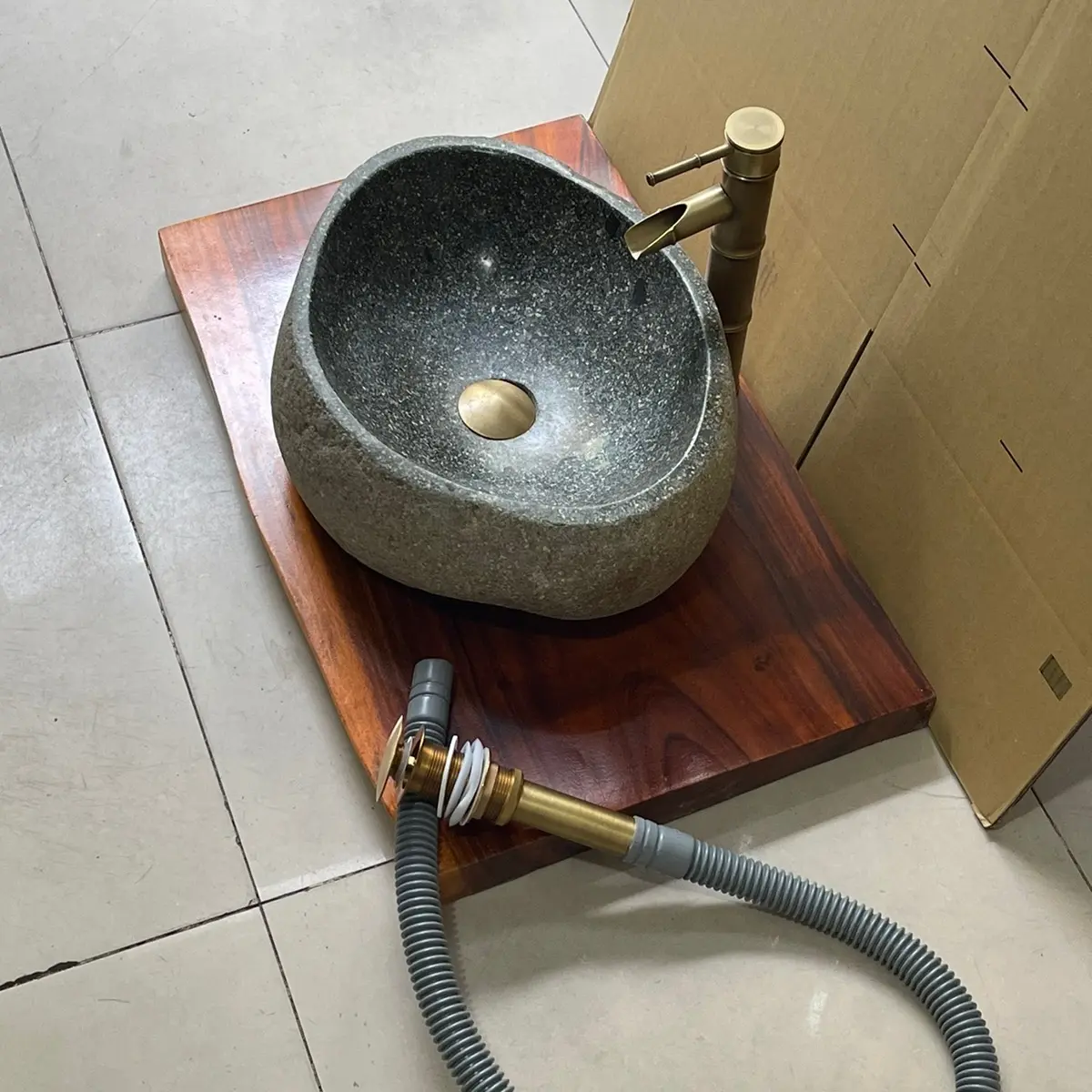 Lavabo đá cuội ( chỉ chậu đá cuội)