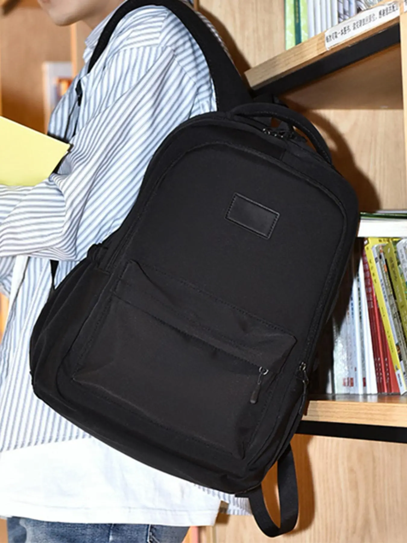 Simple Solid Color Patch Decor Backpack, Casual Large Capacity Computer Bag, Minimalist Zipper School Bag for Daily Used