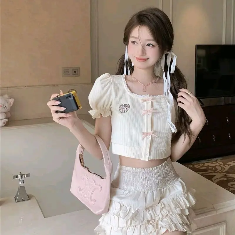 Áo cropto cổ vuông phối nơ trẻ trung Vintage