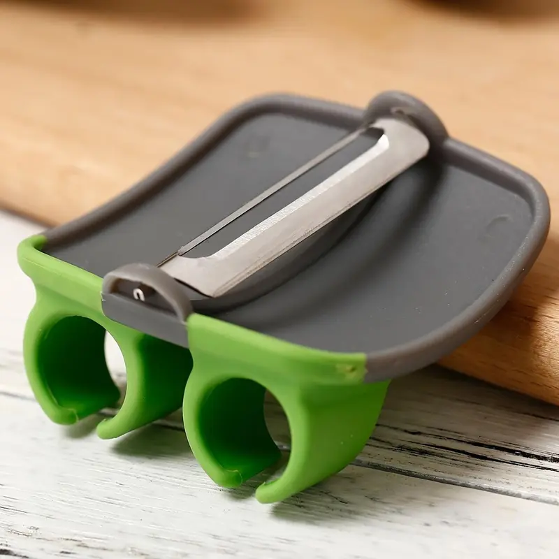 Stainless Steel Grip Vegetable Peeler, 3 Counts Manual Hand Peeler for Carrots, Pumpkins & More, Household Kitchen Gadgets 2