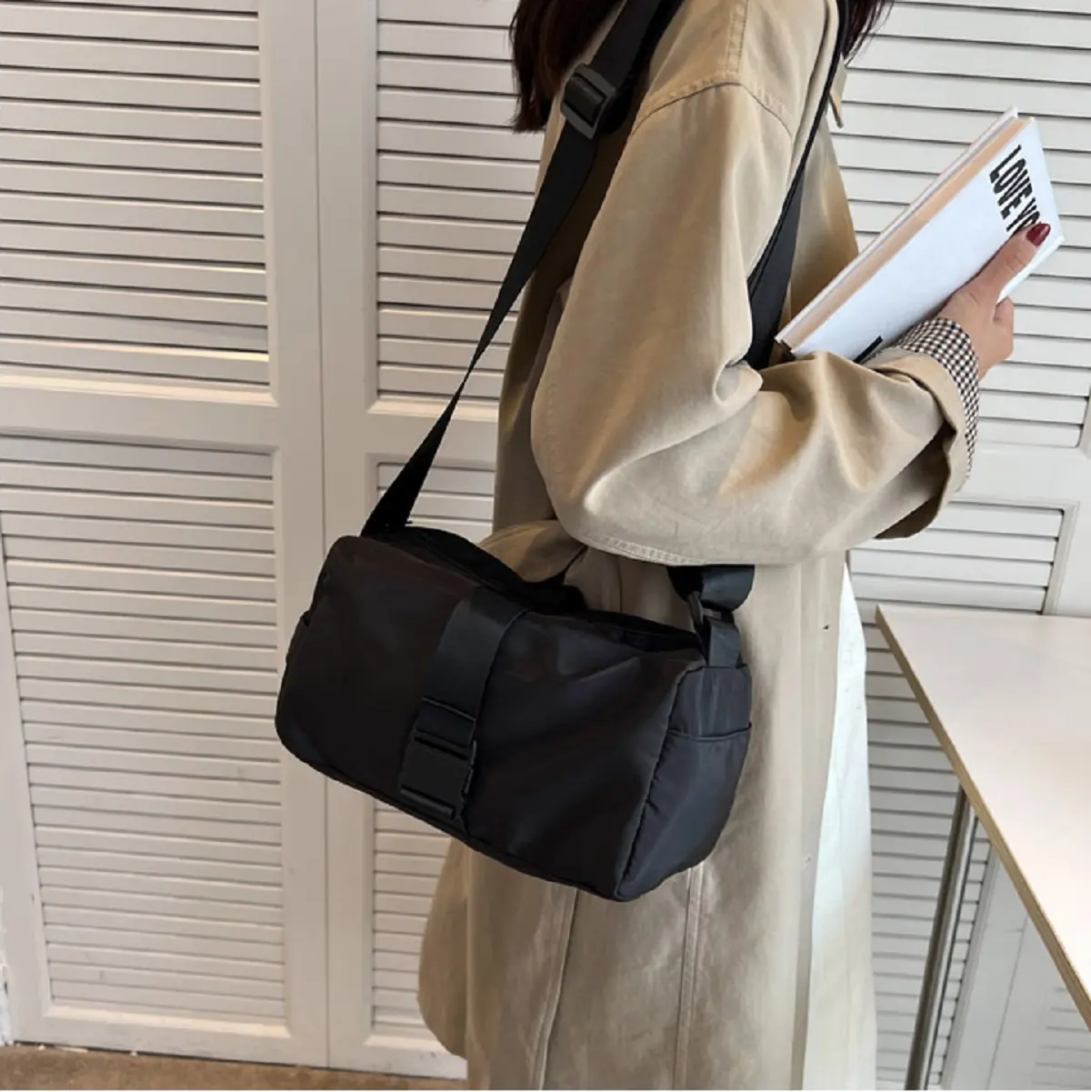Túi xách nữ vải Oxford unisex tiện dụng đi chơi, đi thể thao H35 Đeo Vai Bag Chain