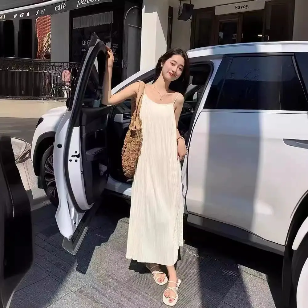 Váy Hai Dây Xếp Ly Dáng Rộng Nhỏ Nhắn, Váy Cao Cấp, Thanh Lịch Và Đơn Giản, Dễ Phối Đồ, Váy Dài, Thích Hợp Cho Mùa Hè Năm 2025