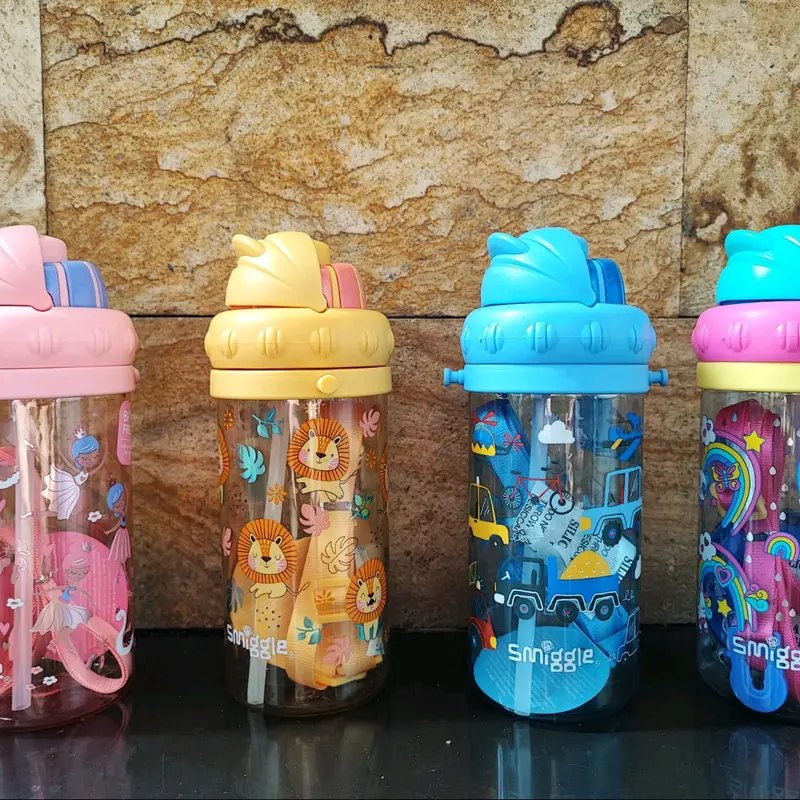 Smiggle Botol Minum Sedotan Anak 0