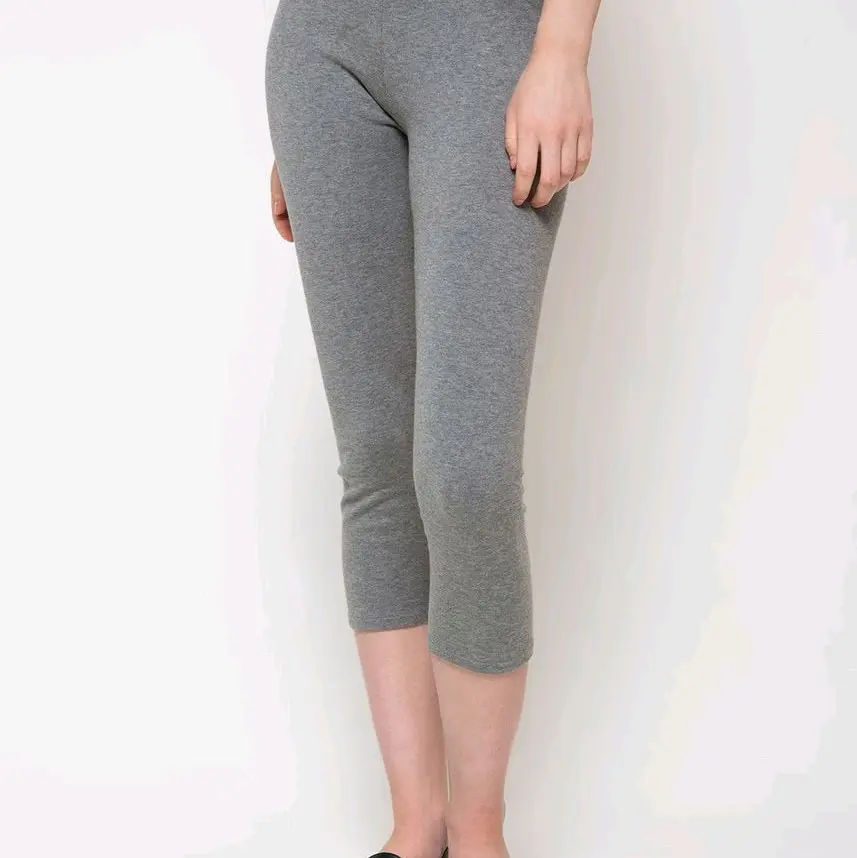 Celana Legging 3/4 Bahan Kaos