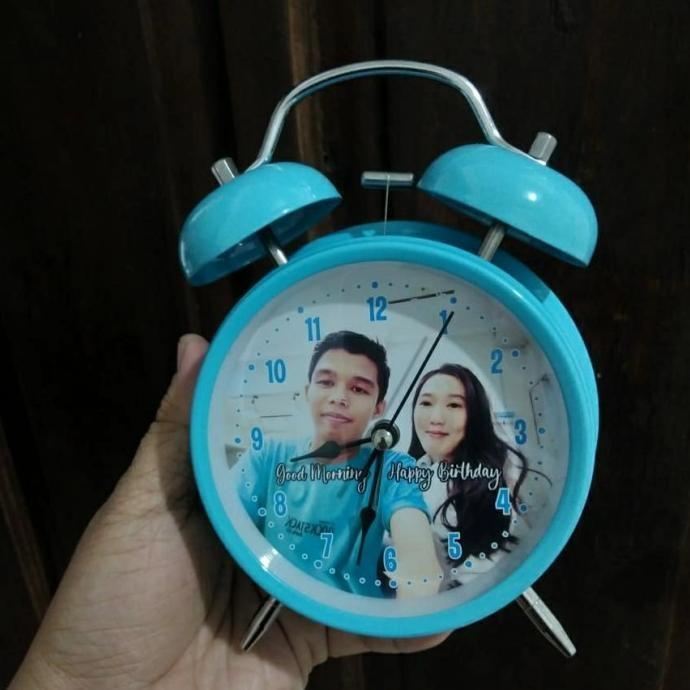 Jam Weker Kostum Suka-Suka dengan Desain Unik 2