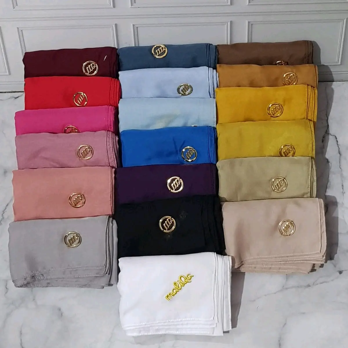 KERUDUNG SEGIEMPAT MALIQA POLOS ORI Jilbab VOAL
