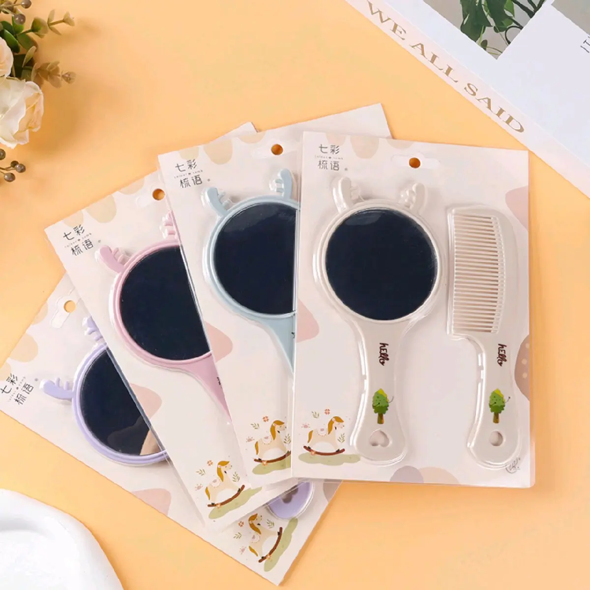 bộ mẫu gương lược hình cute lắm
