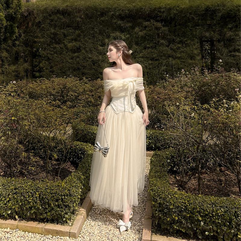 SOLEIL - Váy Đầm Juliette Dress Thiết Kế Nữ Trễ Vai Dáng Dài Xòe Bồng Corset Tafta Gấm Phối Nơ Lưới Màu Trắng Kem Sang Trọng Đi Tiệc Đi Sự Kiện Women VD12