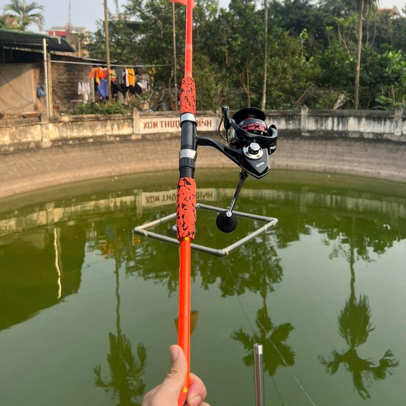 Bộ Combo Cần Câu Cá Toro Và Máy Dekio FS Bắt Cá Fishing