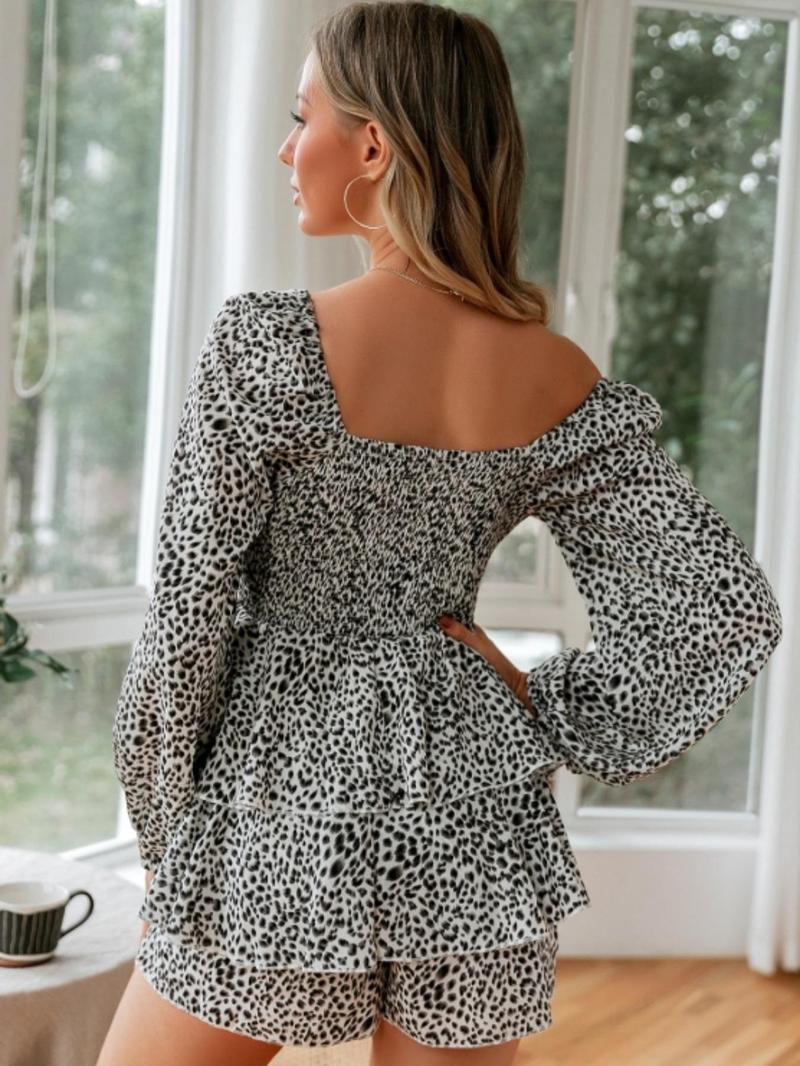 Product Introduction of Women's Leopard Print Long Sleeve Romper, Casual Fashion Square Neck Romper for Daily Outdoor Wear, Ladies Clothes for All Seasons 2