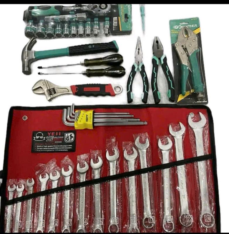 Bộ Dụng Cụ Sửa Chữa Xe 11 Món (Cờ Lê, Bộ Khẩu, Tuýp Chữ T, Lục Giác Yeti, Búa, Kìm Bấm, Mỏ Lết, Tô Vít 2 Cạnh, Tô Vít 4 Cạnh, Bút Thử Điện) bokhau 12 đồ nghề yeti  kìm bộ  tool bộ  chìa đốc  cờ