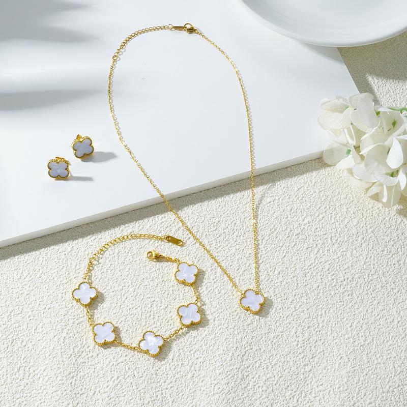 Bộ 3 Món Cỏ Bốn Lá, Vòng Cổ, Vòng Tay, Khuyên Tai Đinh Tán, Bán Chạy Nhất, Bộ 3 Món, Mới Cho Năm 2024 Nam 1