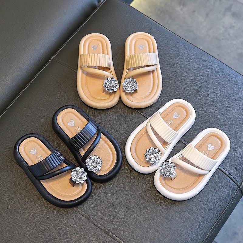 ( FROM BÉ) Dép Lê Đính Đá Xỏ Ngón Cho Bé Gái Size Từ 24-35 3 Màu Êm Nhẹ Mềm Jean dép lê dep