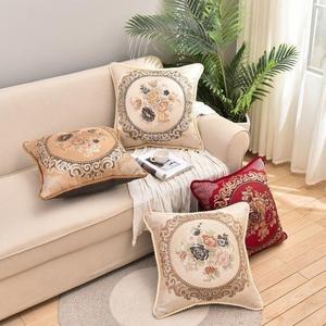 Vỏ gối tựa Lưng  văn phòng sofa Tây Âu 45x45 lụa cao cấp thêu hoa tỷ mỷ