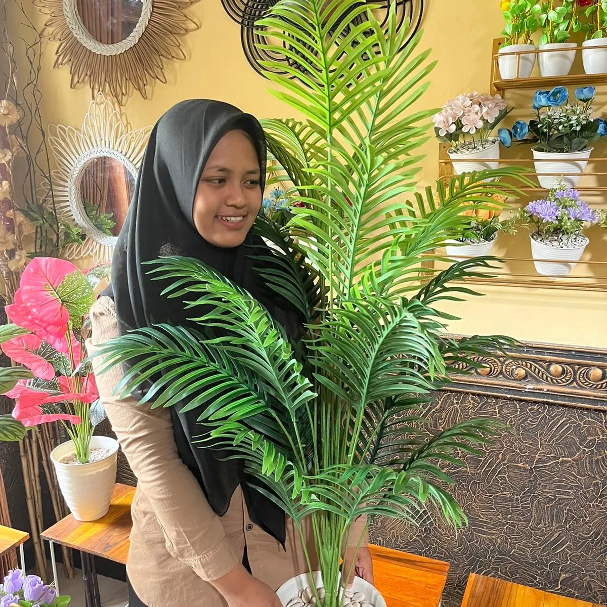 Tanaman artificial Daun palem + pot