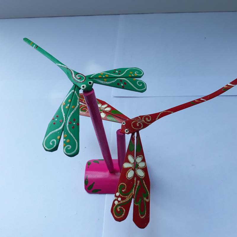 Quà lưu niệm Bộ 2 con chuồn chuồn tre có chân đế Chuồn tre xinh shop 3