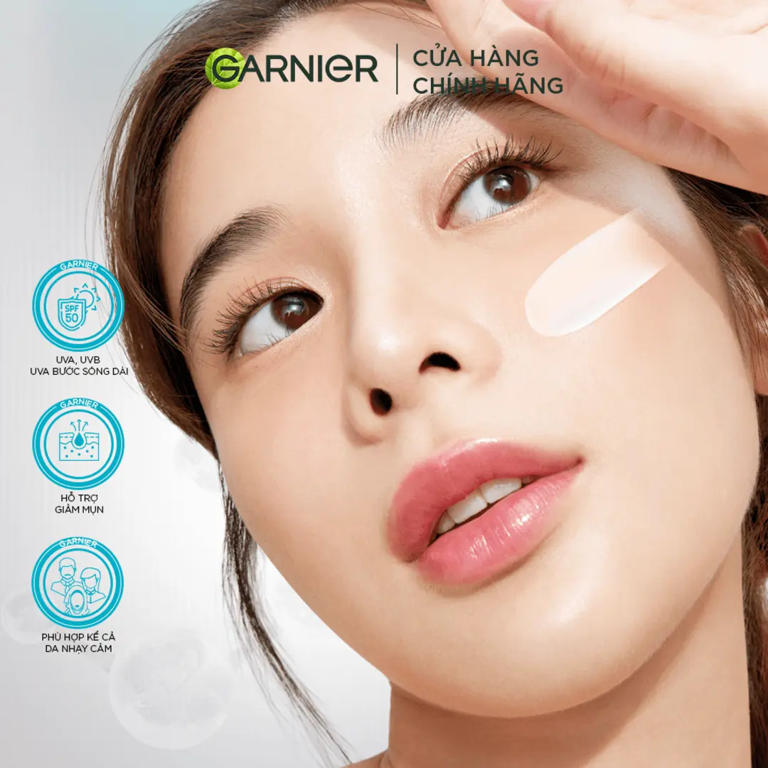 [MỚI] [MUA 1 TẶNG 1]  Kem Chống Nắng Garnier Phổ Rộng 12H Kiềm Dầu & Hỗ Trợ Giảm Mụn Spf 50+PA++++ 30ML | BigBuy360 - bigbuy360.vn