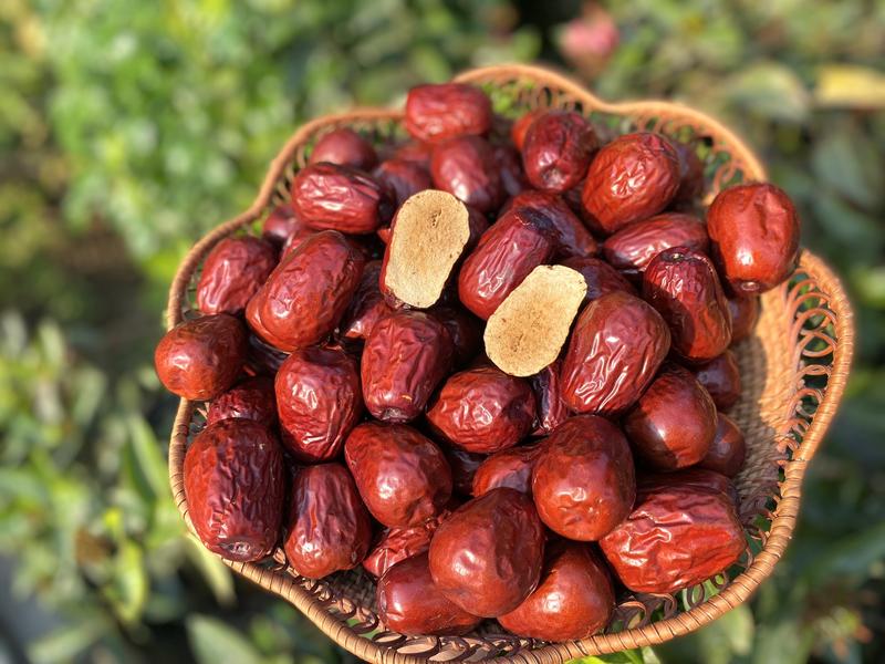 Táo Hảo Hảo size 60-70 quả /kg,Tuấn táo Hoà Điền Tân Cương , ngon , ngọt ,dẻo , vị chua nhẹ hàng vụ mới thu hoạch năm 2024 3