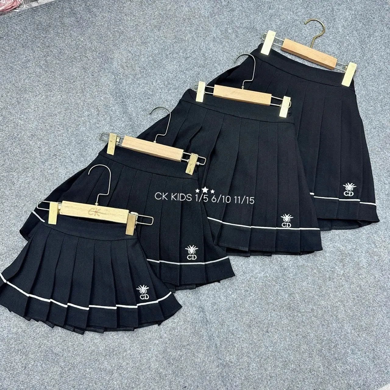 Chân váy kẻ xếp ly cao cấp cho bé gái 18-38kg