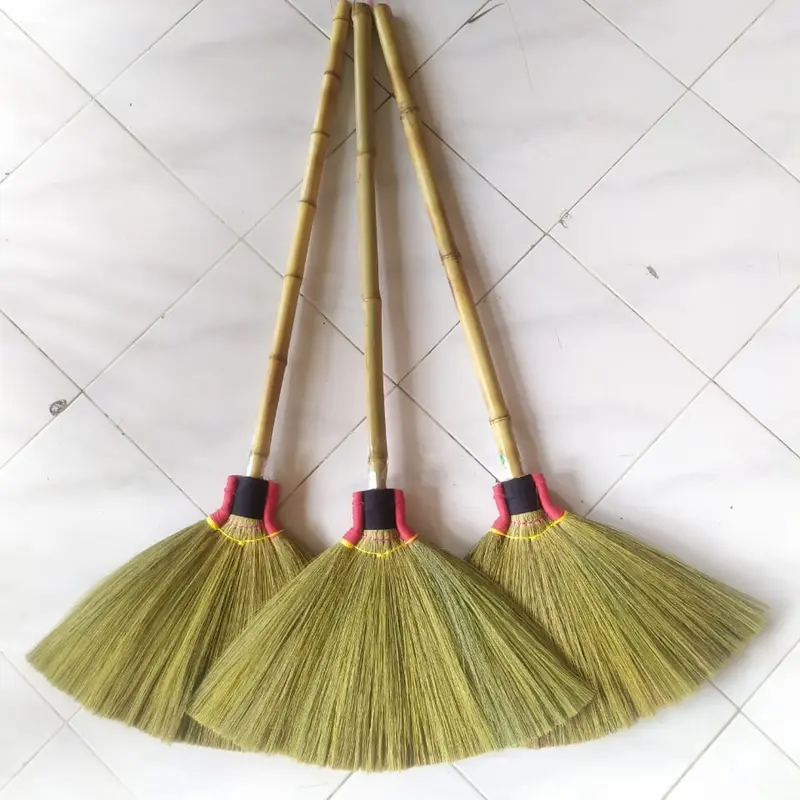 Sapu Lantai Awet Ijuk Rayung Tebal Gagang Bambu dengan gagang 3