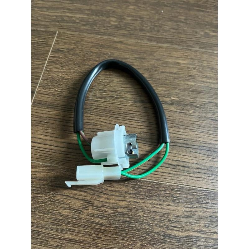 Đui Đèn Sẵn Rắc Cắm Hậu Nháy Gắn Xe Điện 12v Hàng Xịn 3