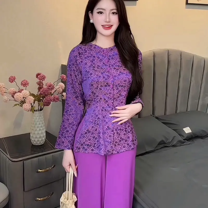 A01 - BỘ BÀ BA GẤM CỔ TRÒN CÚC BỌC TAY DÀI - 5CE 8