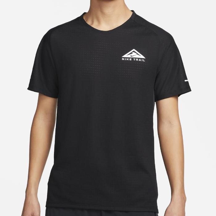 Gambar Baju Trail Nike Dri-Fit Trail Solar Chase Tee Black Original DV9306-010 - M dari STARTING LANE OFFICIAL Kota Administrasi Jakarta Selatan 5 Tokopedia