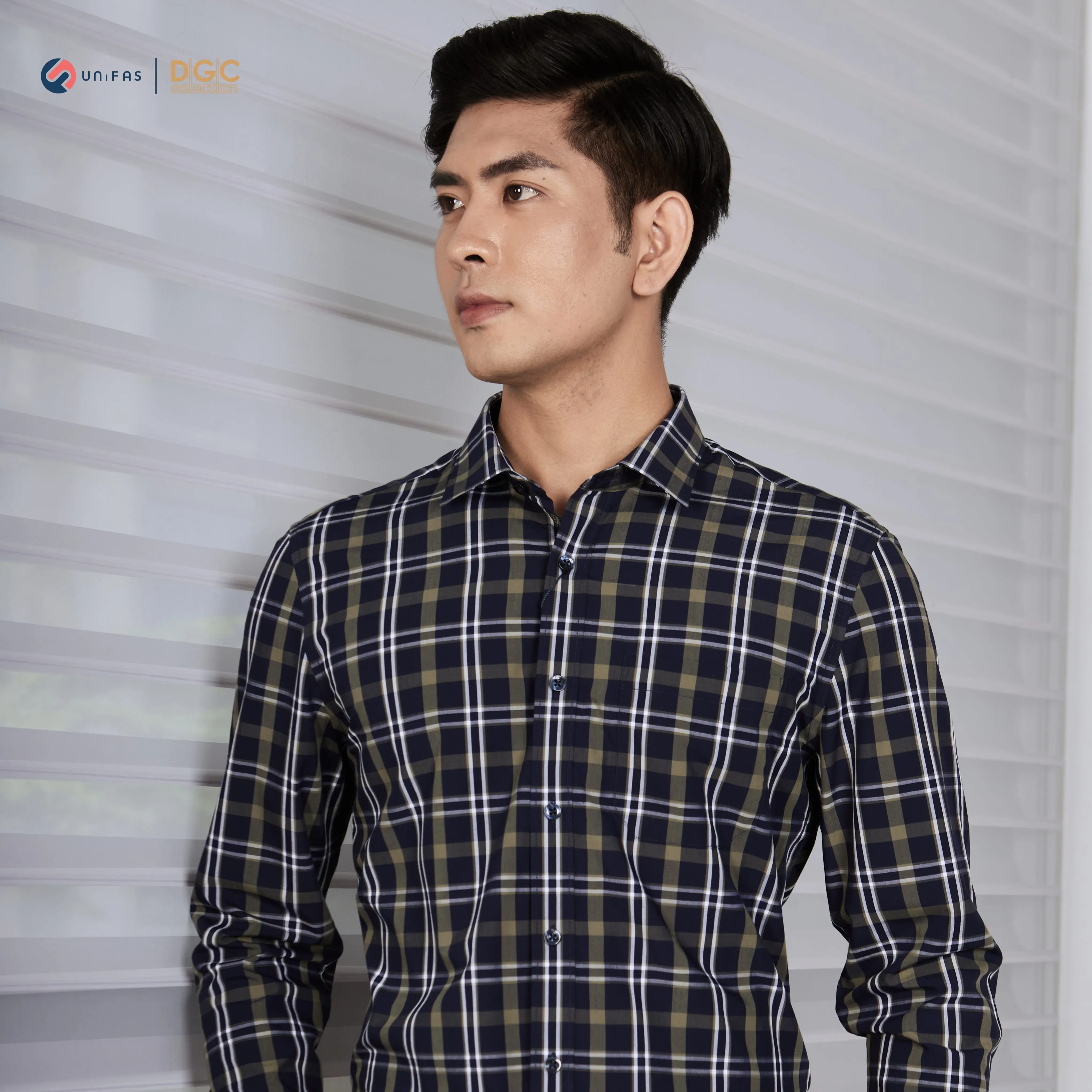 Áo sơ mi dài tay nam DGCs -  Chất liệu: vải Bamboo, dệt từ sợi tre thiên nhiên có khả năng kháng khuẩn, kháng tia UV, bề mặt vải mềm nhẹ, thoáng mát, thấm hút tốt tạo cảm giác dễ chịu cho người mặc - SASDBB17M