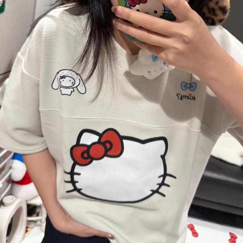 (COLLECTION SPRING SUMMER) LUMI HOUSE ÁO PHÔNG FORM RỘNG CHẤT THUN GÂN CỔ V HIỆN ĐIỆN PHONG CÁCH UNIEX / KÈM CHAM GẤU BÔNG V01