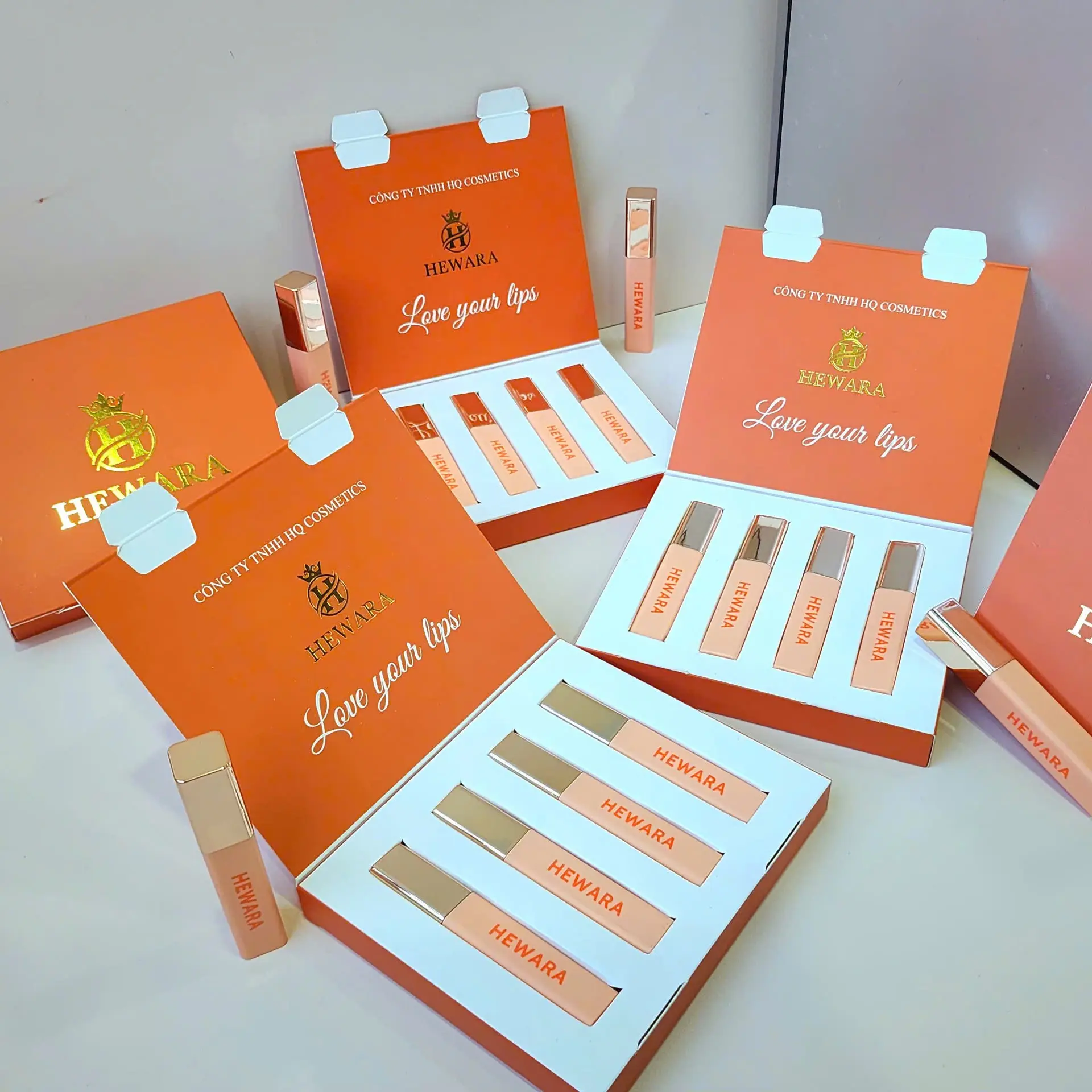 Bộ 4 cây son kem Hewara Velvet chính hãng, không chì, chất nhung mịn, lâu trôi dưỡng ẩm cho nữ - Women