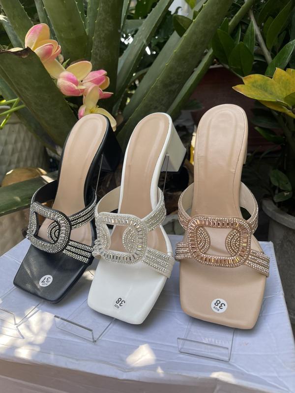 (Chân đầy đặn,chân to bè lên size)Guốc Nữ Cao Gót Mũi Vuông Dáng Dép Cao 5 Phân quai  phối xoàn sáng lấp la lấp lánh sang trọng Shoes DéP GiàY Jean