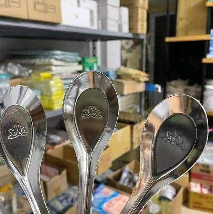 Sét 20 Thìa Ăn Phở Inox Hoa Sen 5