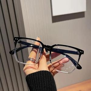 読書用の大型フレームの光を遮断するメガネ、男性と女性のための+1.0から+4.0の処方、コンピューター用の読書用メガネ
