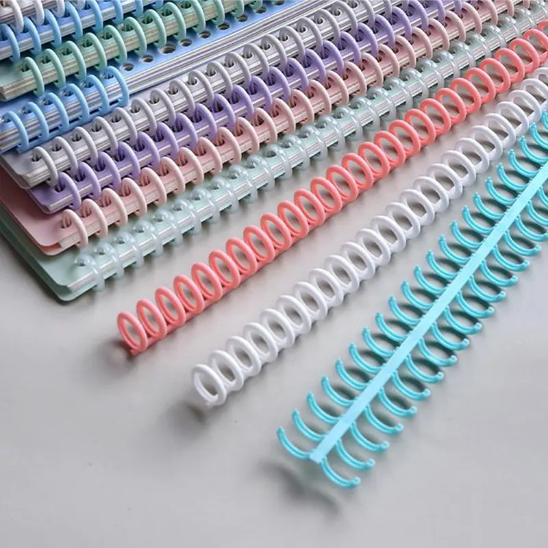 แหวนเข้าเล่มพลาสติกใบหลวม 30 รู แหวนเกลียวสปริง แถบเข้าเล่มกระดาษ A4 โน๊ตบุ๊ค เครื่องเขียน เครื่องใช้สำนักงาน