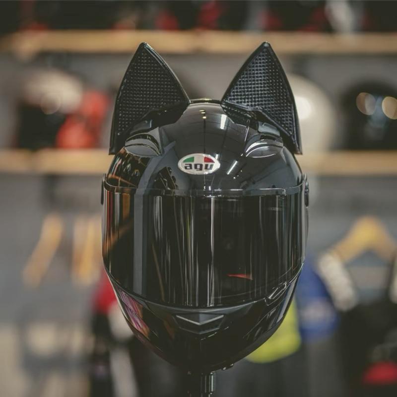  Combo mũ bảo hiểm AGU + tai mèo to,Sừng rùa,Batman có kèm ốc lắp- vòng đầu 54-58cm-Lưu ý shop không lắp sãn-khách về tự gắn  Tặng đuôi gió theo màu mũ và túi đựng mũ   Helmet 
